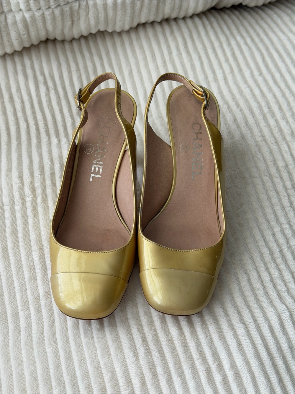 CHANEL CC Slingback Pumps